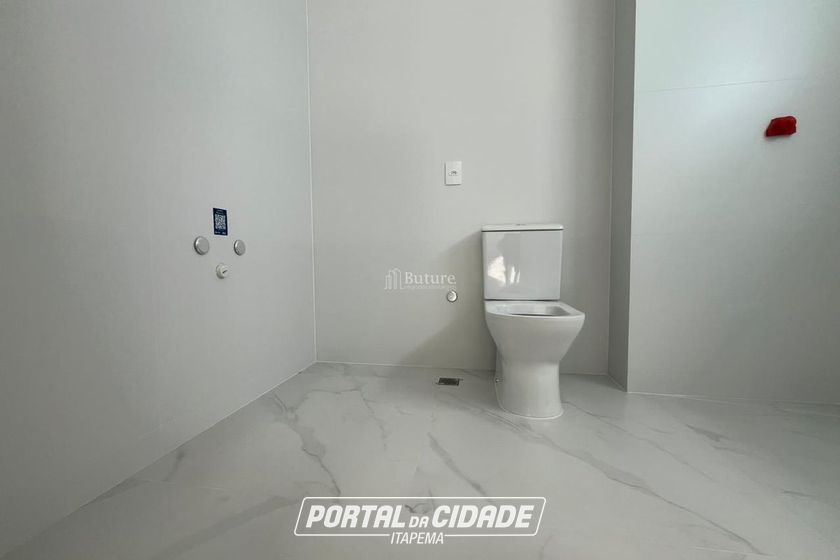 Apartamento &agrave; venda - 150m&sup2; - Pioneiros