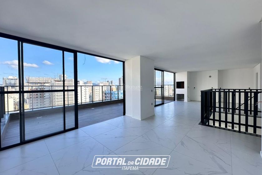Apartamento &agrave; venda - 276m&sup2; - Meia Praia