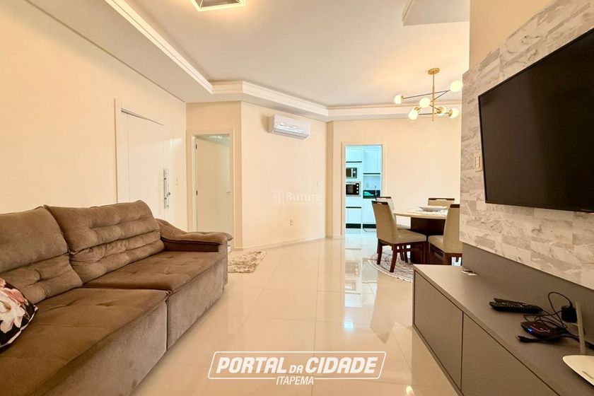 Apartamento &agrave; venda - 120m&sup2; - Meia Praia