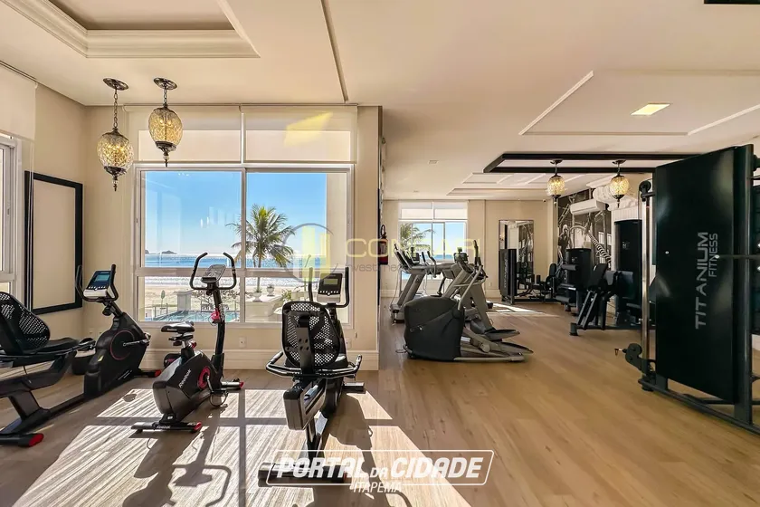 Apartamento &agrave; venda - 185m&sup2; - Meia Praia