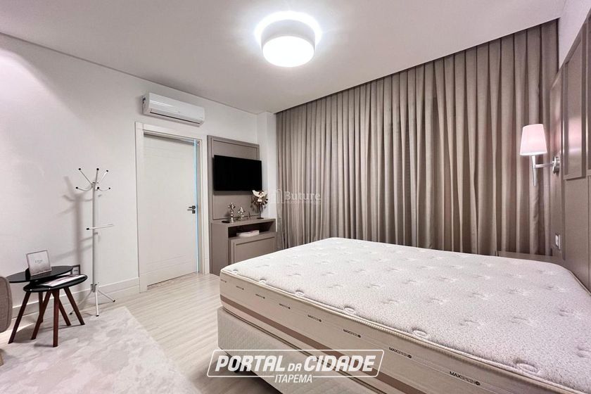 Apartamento &agrave; venda - 197m&sup2; - Meia Praia