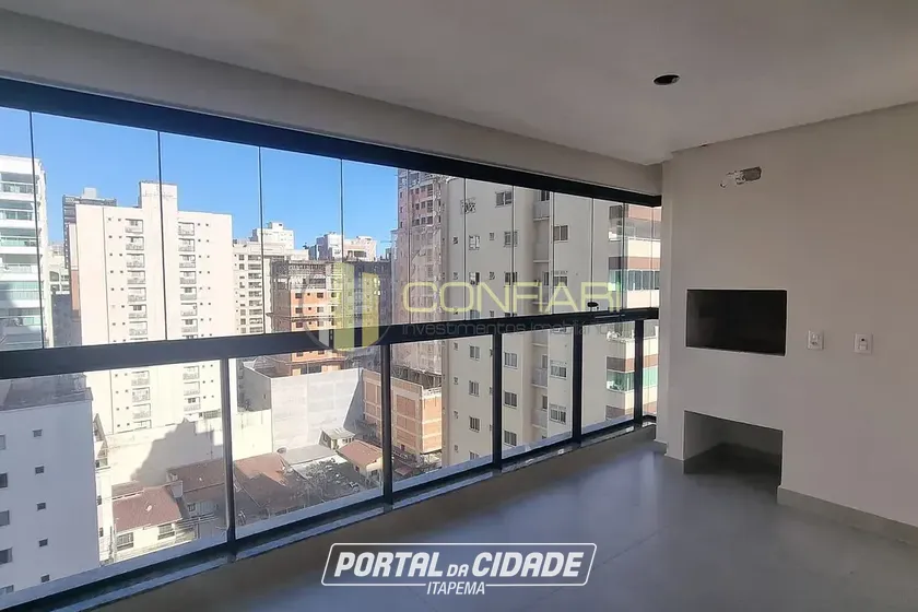 Apartamento &agrave; venda - 162m&sup2; - meia praia