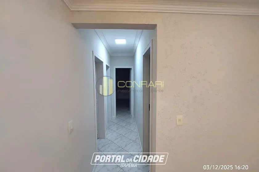 Apartamento &agrave; venda - 117m&sup2; - Meia Praia