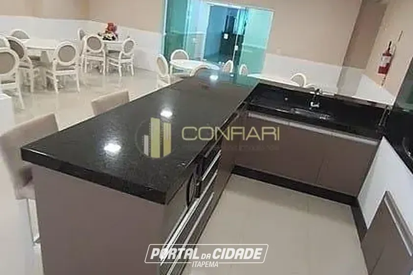 Apartamento &agrave; venda - 150m&sup2; - Meia Praia