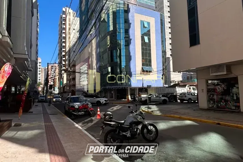 Sala Comercial para alugar - 60m&sup2; - meia praia