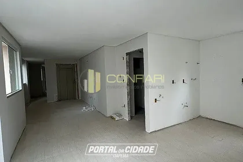 Apartamento &agrave; venda - 100m&sup2; - Meia Praia