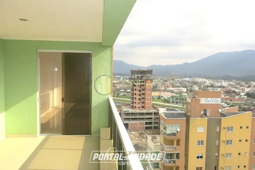 Apartamento &agrave; venda - 193m&sup2; - Meia Praia