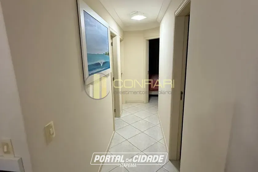 Apartamento &agrave; venda - 134m&sup2; - Meia Praia