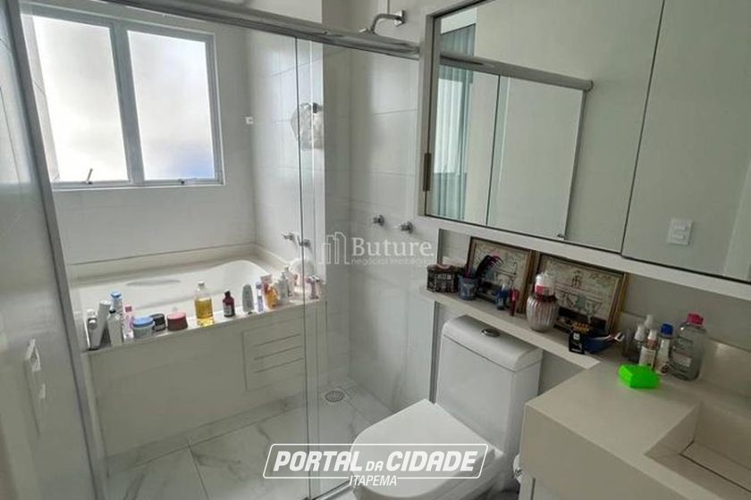 Apartamento &agrave; venda - Meia Praia