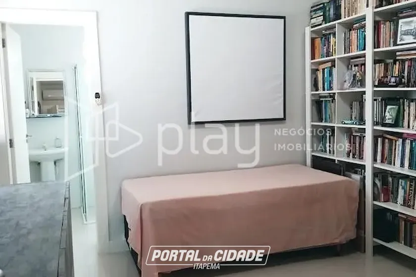 Apartamento &agrave; venda - 85m&sup2; - Meia Praia