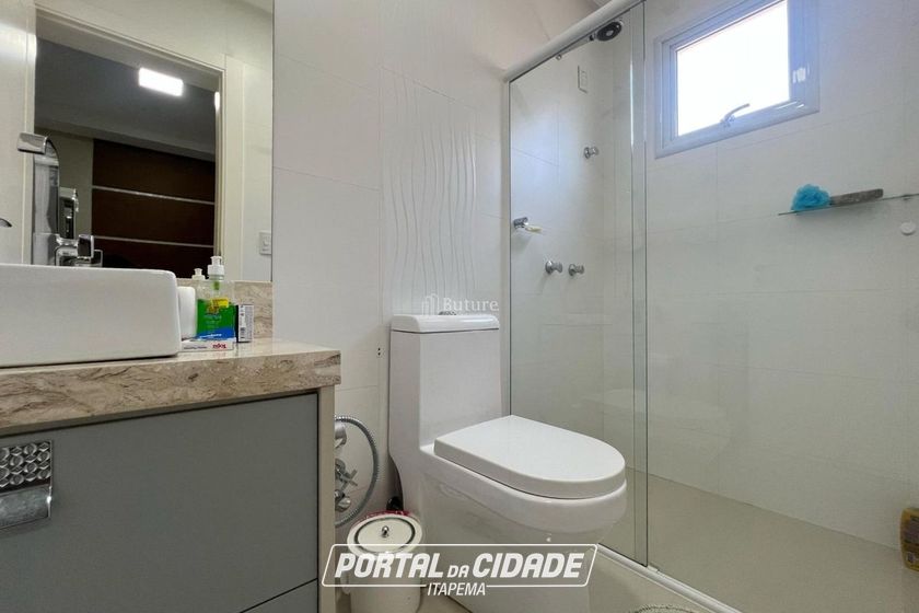 Apartamento &agrave; venda - 171m&sup2; - Meia Praia