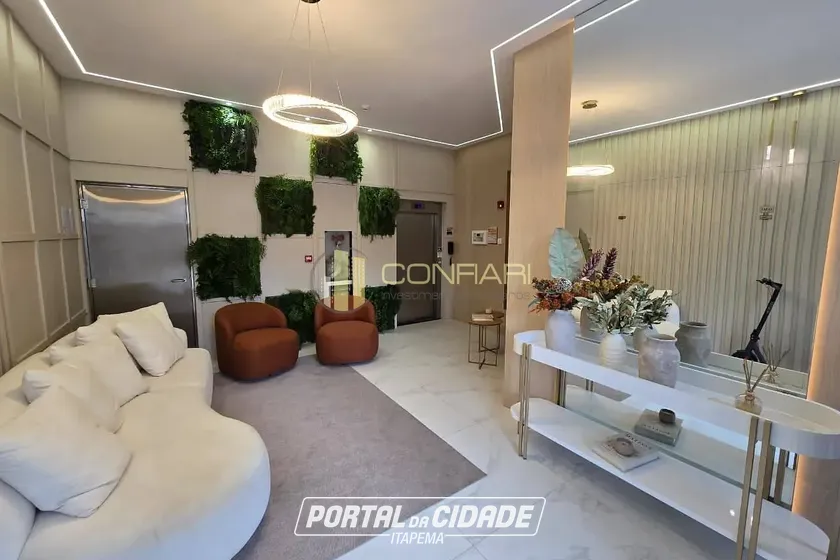 Apartamento &agrave; venda - 105m&sup2; - Meia Praia