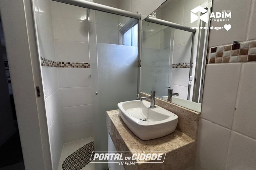 Apartamento para alugar - 100m&sup2; - Meia Praia
