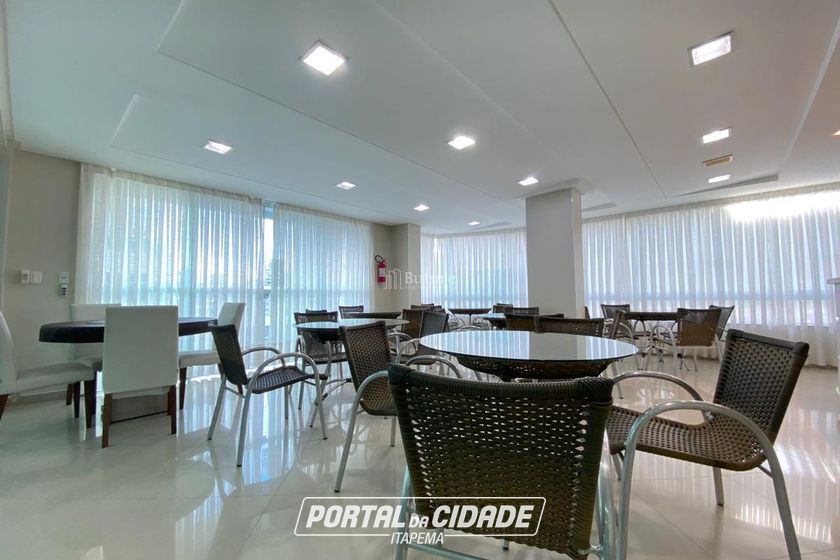 Apartamento &agrave; venda - 143m&sup2; - Meia Praia