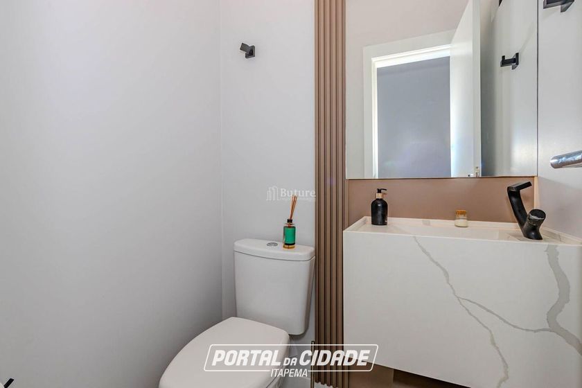 Apartamento &agrave; venda - 136m&sup2; - Pioneiros