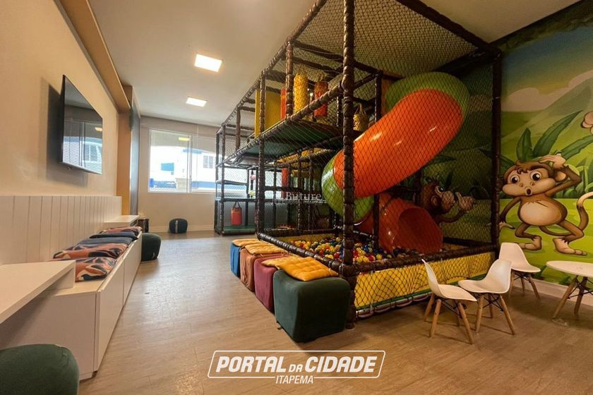 Apartamento &agrave; venda - 85m&sup2; - Meia Praia