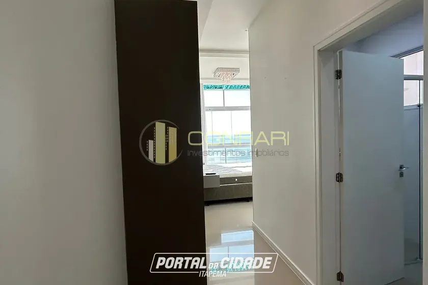 Apartamento &agrave; venda - 260m&sup2; - Meia Praia