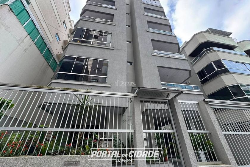 Apartamento &agrave; venda - Meia Praia