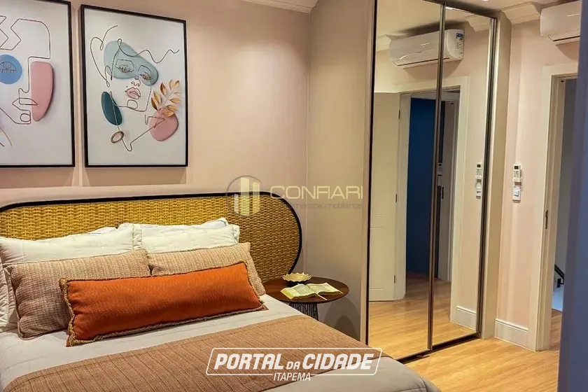 Apartamento &agrave; venda - 251m&sup2; - Meia Praia