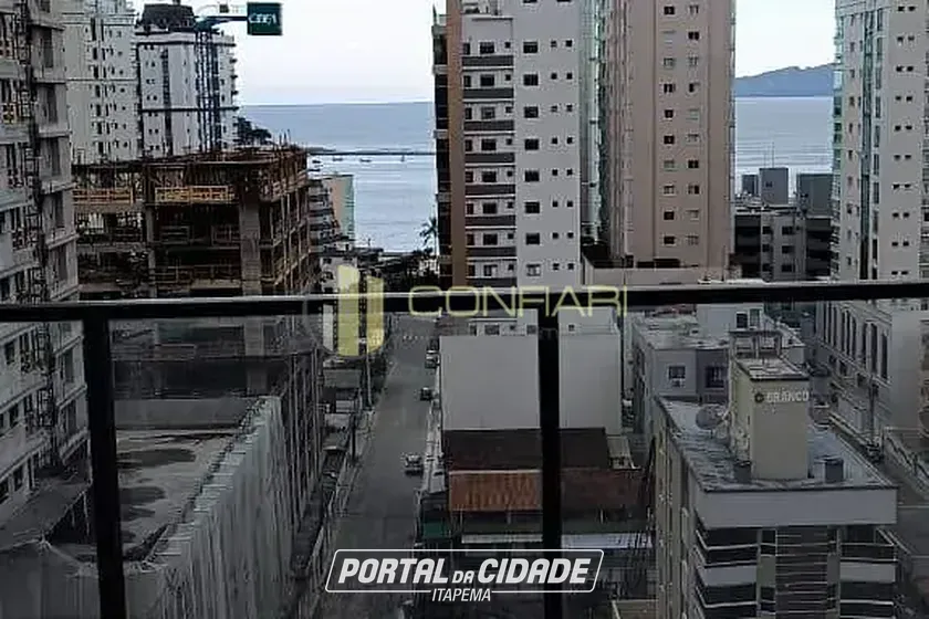 Apartamento &agrave; venda - 135m&sup2; - Centro