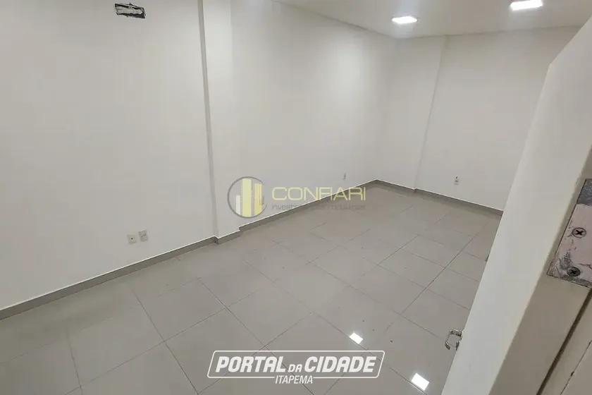 Sala Comercial para alugar - 125m&sup2; - Meia Praia