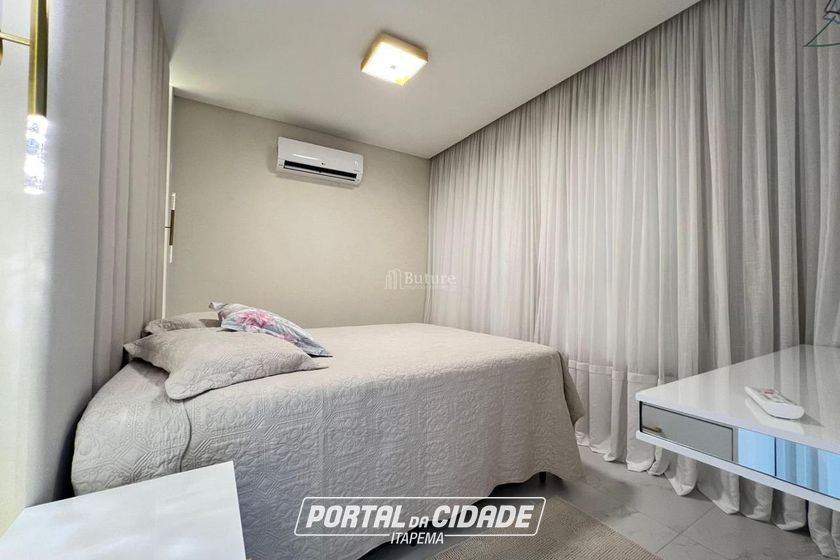 Apartamento &agrave; venda - 197m&sup2; - Meia Praia