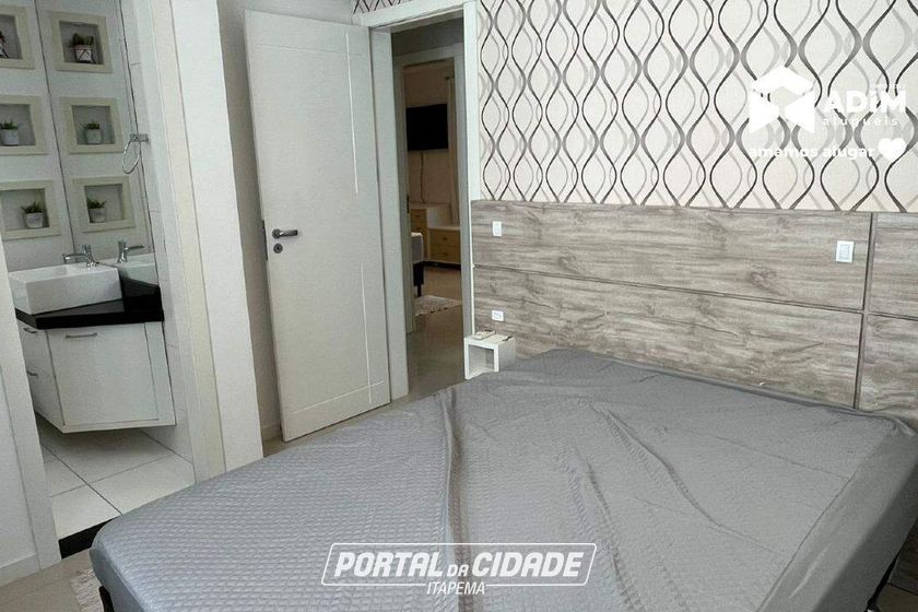 Apartamento para alugar - 110m&sup2; - Meia Praia