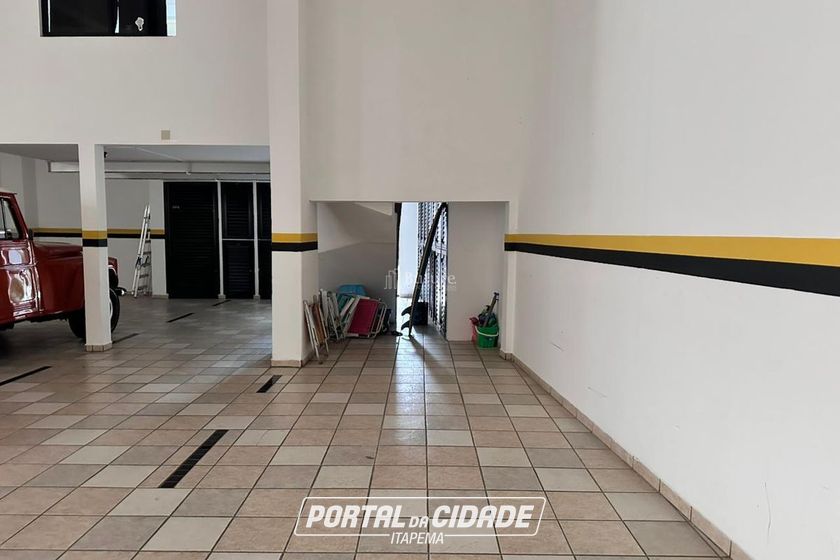Apartamento &agrave; venda - 79m&sup2; - Meia Praia