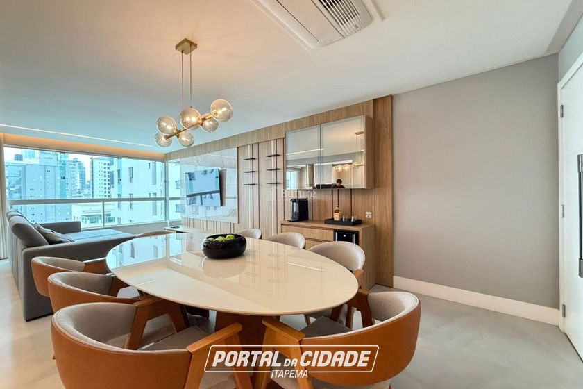 Apartamento &agrave; venda - 126m&sup2; - Centro