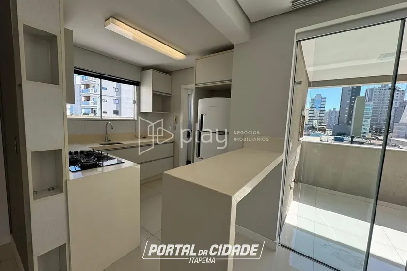 Apartamento &agrave; venda - 100m&sup2; - Meia Praia