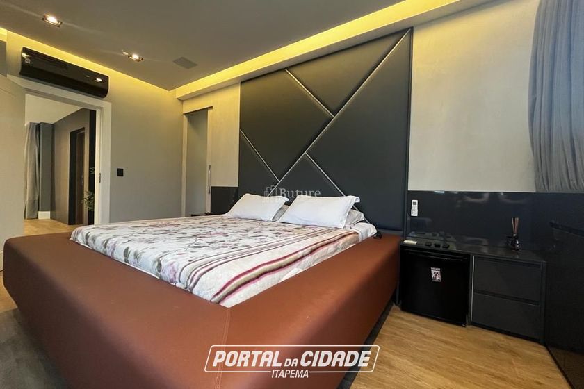 Casa &agrave; venda - 650m&sup2; - Regi&atilde;o das Praias