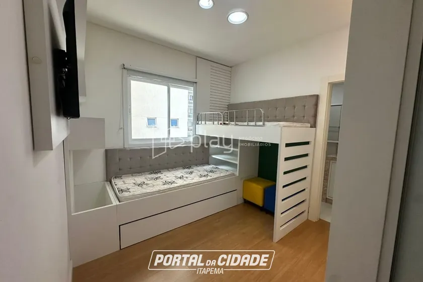 Apartamento &agrave; venda - 134m&sup2; - Meia Praia