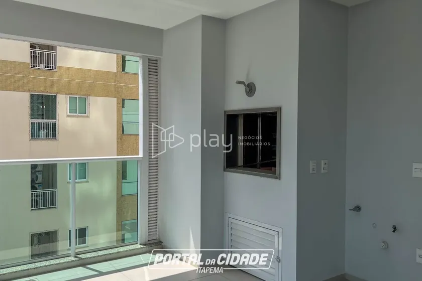 Apartamento &agrave; venda - 160m&sup2; - Meia Praia