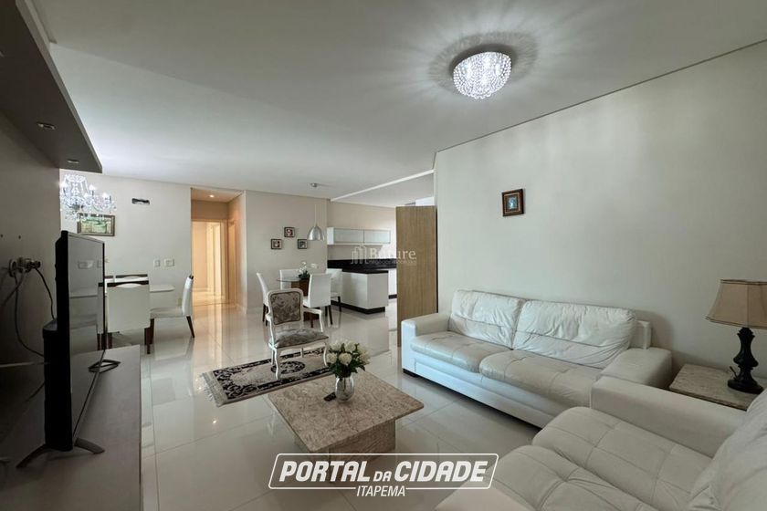 Apartamento &agrave; venda - 180m&sup2; - Meia Praia