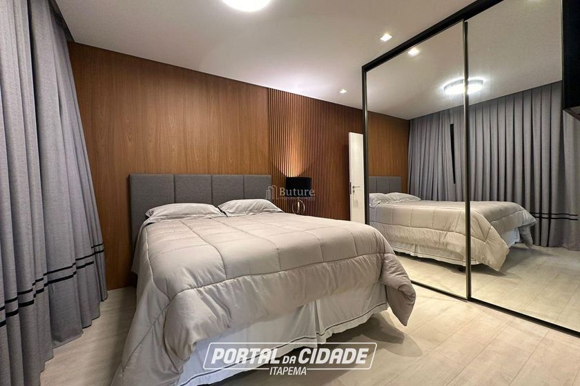 Apartamento &agrave; venda - 187m&sup2; - Meia Praia