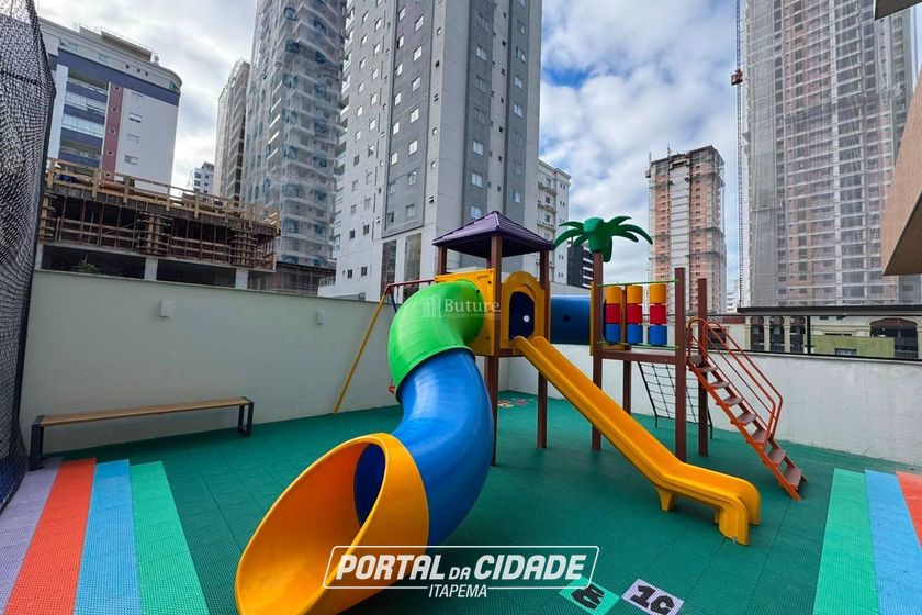 Apartamento &agrave; venda - Meia Praia