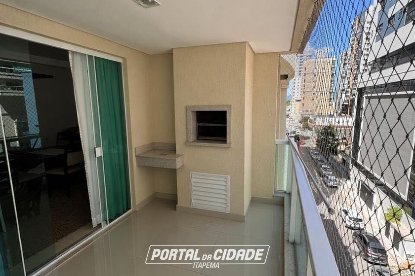 Apartamento &agrave; venda - 85m&sup2; - Meia Praia