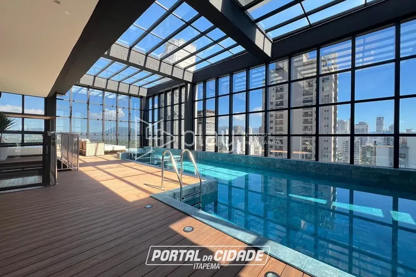 Apartamento &agrave; venda - 40m&sup2; - Meia Praia