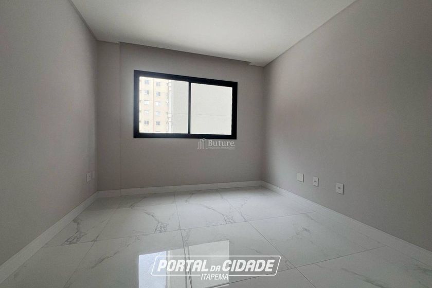Apartamento &agrave; venda - Meia Praia