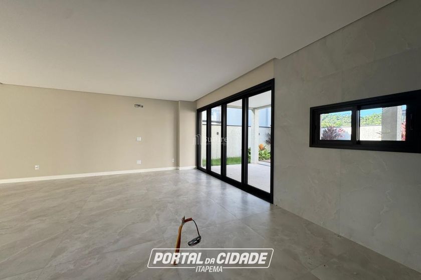 Casa &agrave; venda - 265m&sup2; - Santa Regina