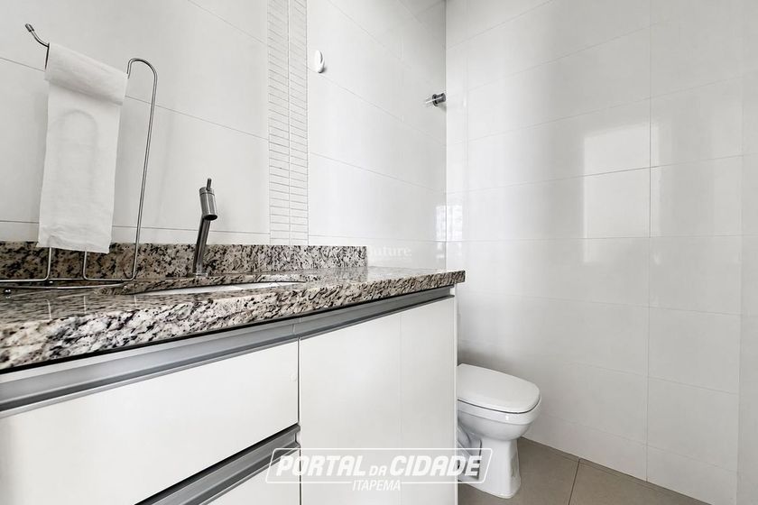 Apartamento &agrave; venda - 208m&sup2; - Meia Praia