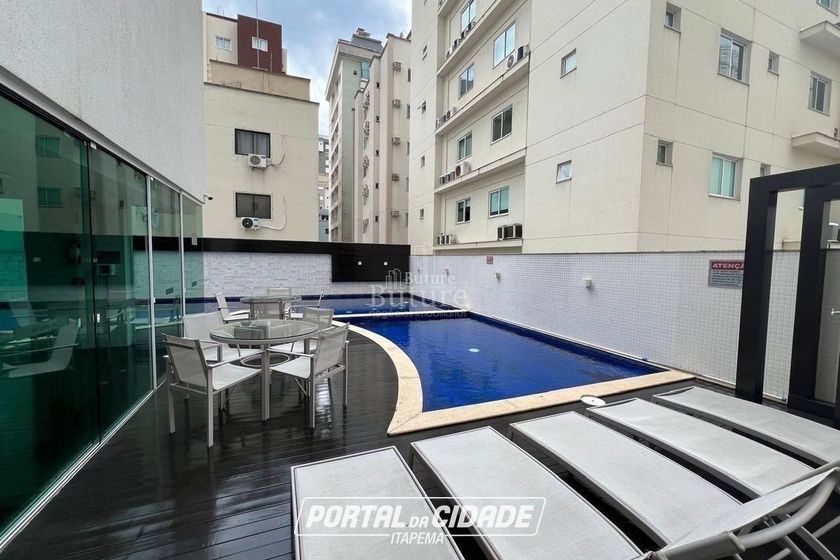 Apartamento &agrave; venda - Meia Praia