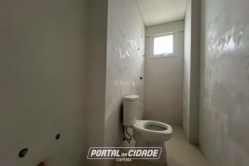 Apartamento &agrave; venda - 180m&sup2; - Meia Praia