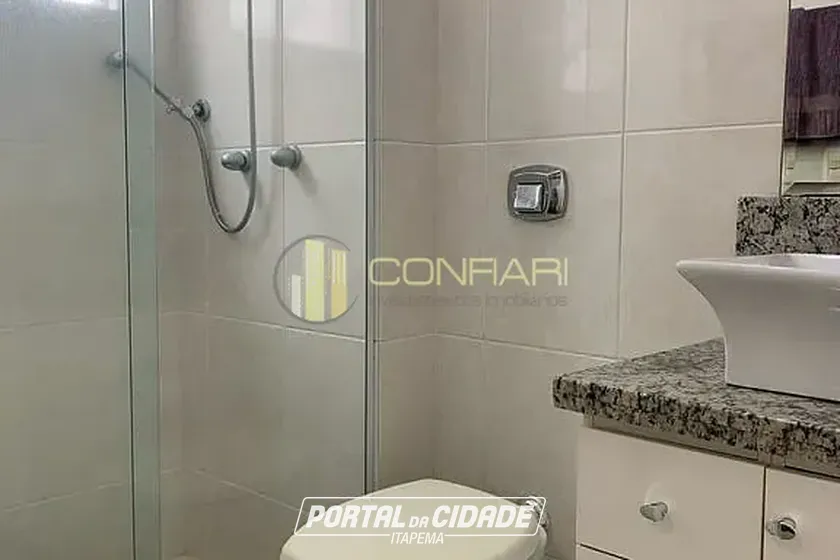 Apartamento &agrave; venda - 144m&sup2; - Meia Praia