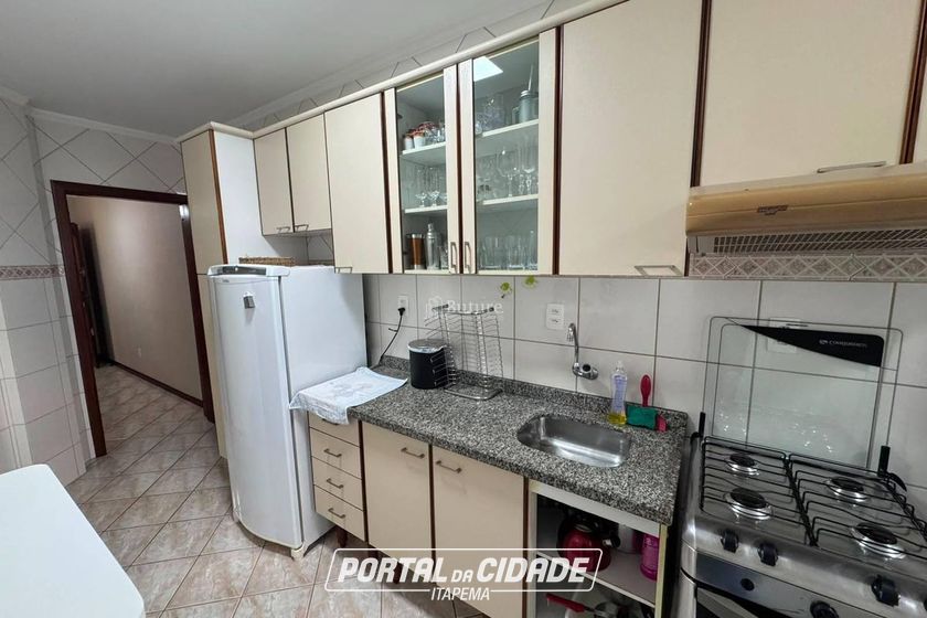 Apartamento &agrave; venda - 137m&sup2; - Meia Praia
