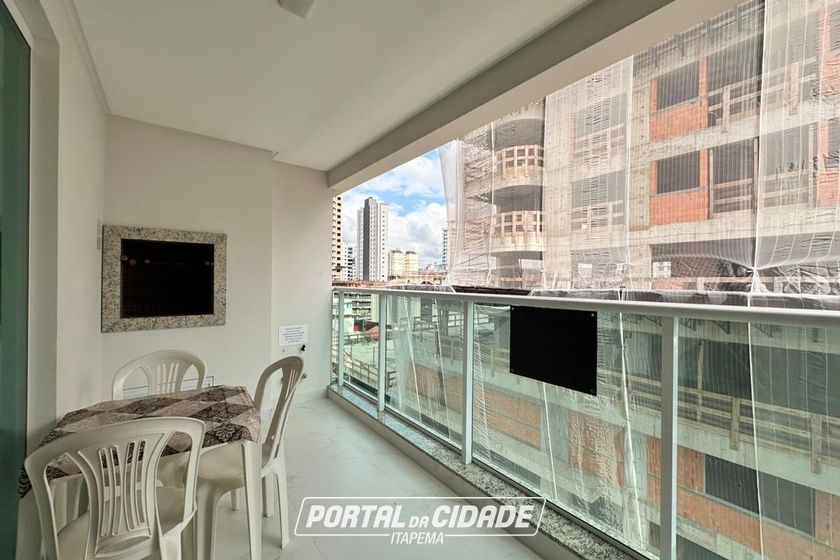 Apartamento &agrave; venda - 86m&sup2; - Meia Praia