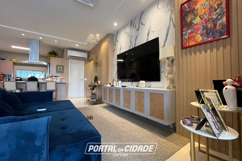 Apartamento &agrave; venda - 145m&sup2; - Meia Praia
