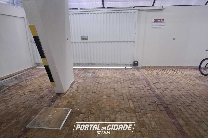Apartamento &agrave; venda - 69m&sup2; - Meia Praia