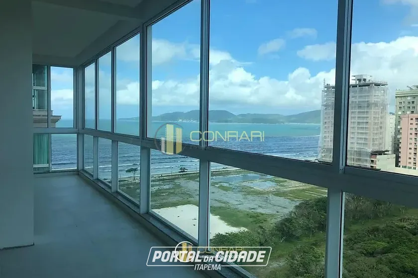 Apartamento &agrave; venda - 193m&sup2; - Meia Praia
