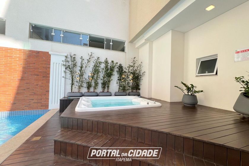 Apartamento &agrave; venda - 171m&sup2; - Meia Praia
